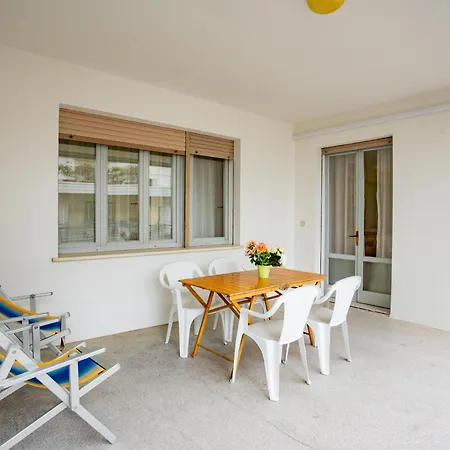 Tempini Apartman *